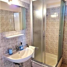 9 Bedroom Villa with Pool and Sea Views in Cavtat, sleeps 18